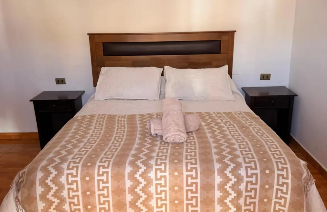 Hostal Apanantor 1-1